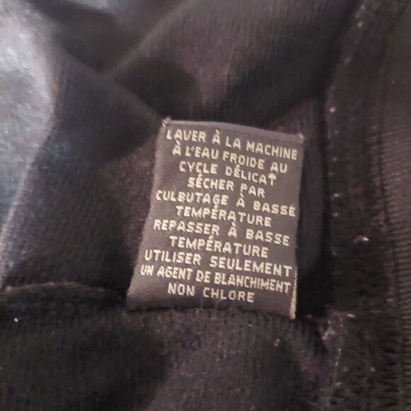 Men's Full Zipper Black Sweater - Picture 8 of 9